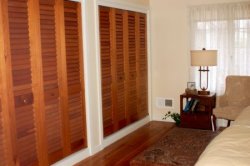 Style 6222 - 2.1/2' ' fixed plantation louver bifold closet doors