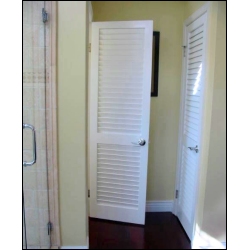 Plantation louvered doors